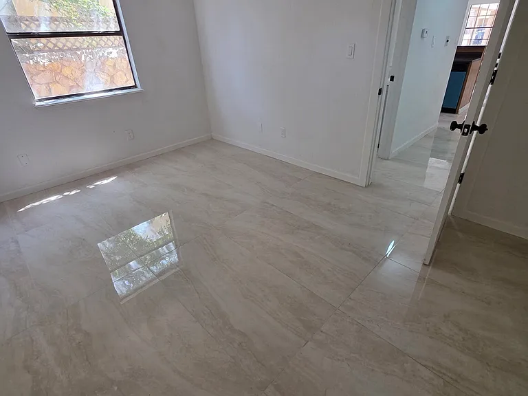 1691 Ebony Ave #1 — Photo 8