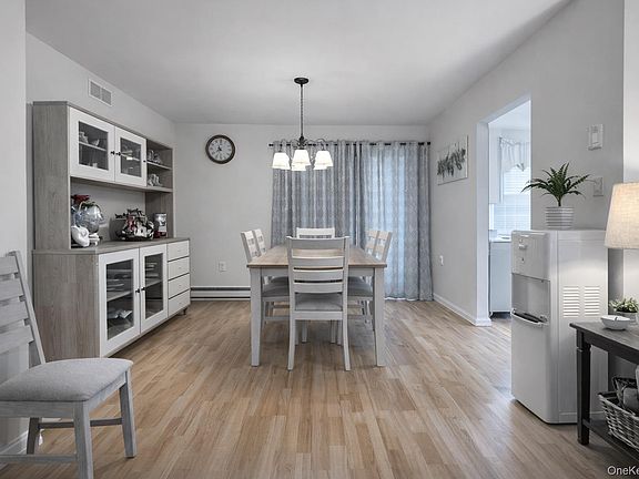 5th image of 2 Bedford Court