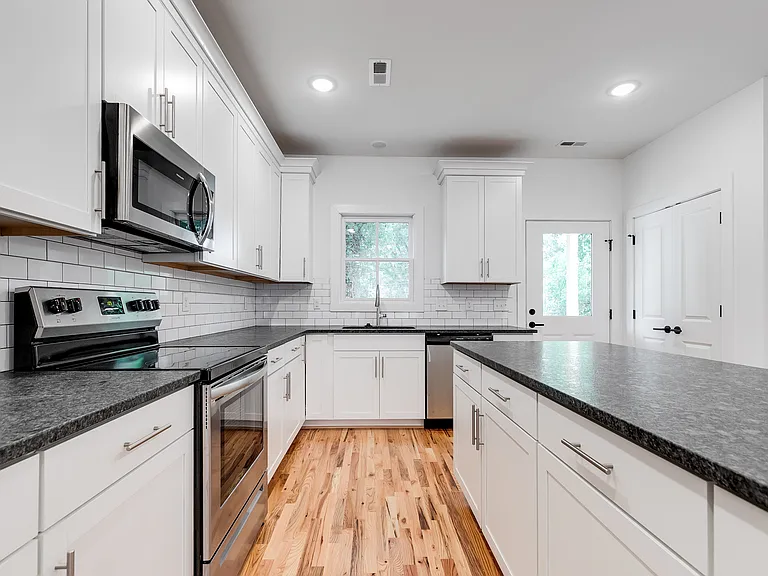 720 Jessamine St #A — Photo 9