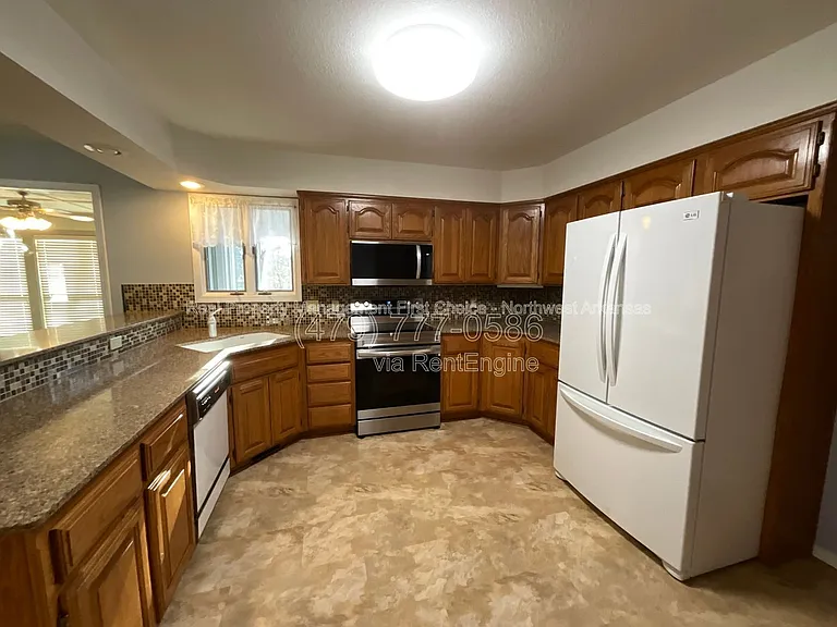 12 Sunderland Dr — Photo 8