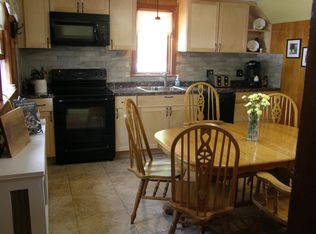 78 King St APT A, Abington, MA 02351