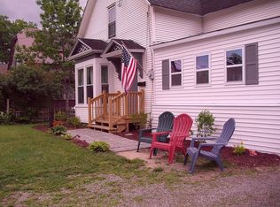 70 Maple St, Newport, VT 05855