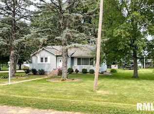 229 NW Jefferson St, Hopedale, IL