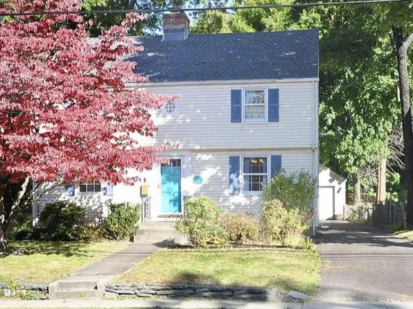 120 Caya Ave, West Hartford, CT 06110