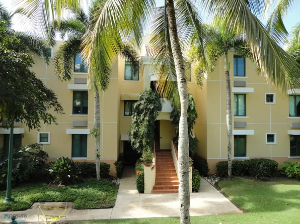 (undisclosed Address), Vega Alta, PR 00692