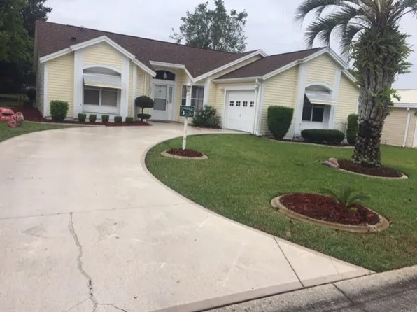 1214 Santos Pl, Lady Lake, FL 32159