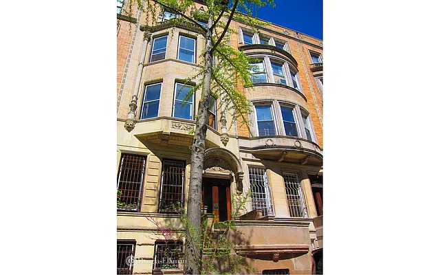 Rented by Douglas Elliman | media 5