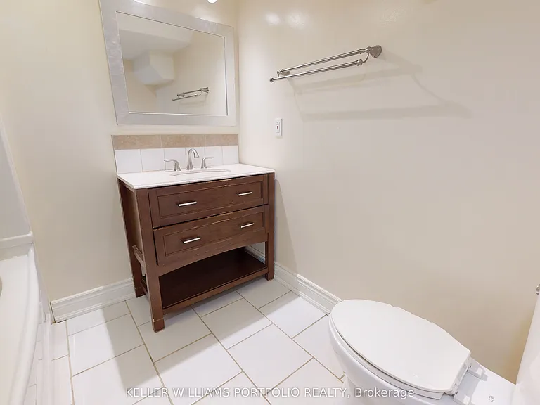 546 Eglinton Ave E #5 — Photo 35