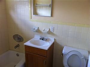 2nd image of 42 NW 7th Ave APT 2