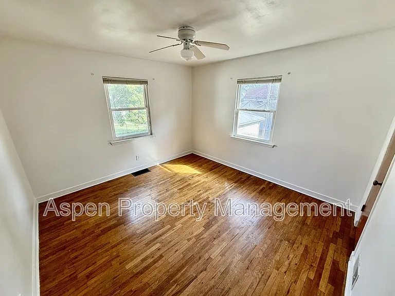516 South St #5 — Photo 5