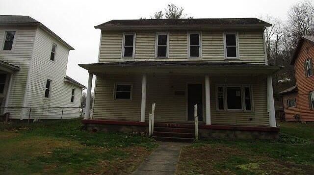 1st image of 45747 Long St
