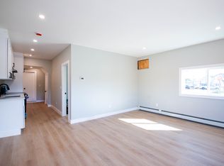 735 Broadway St #1, Pawtucket, RI 02861