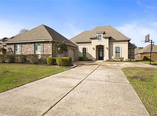 20207 Camden Ln, Hammond, LA 70403