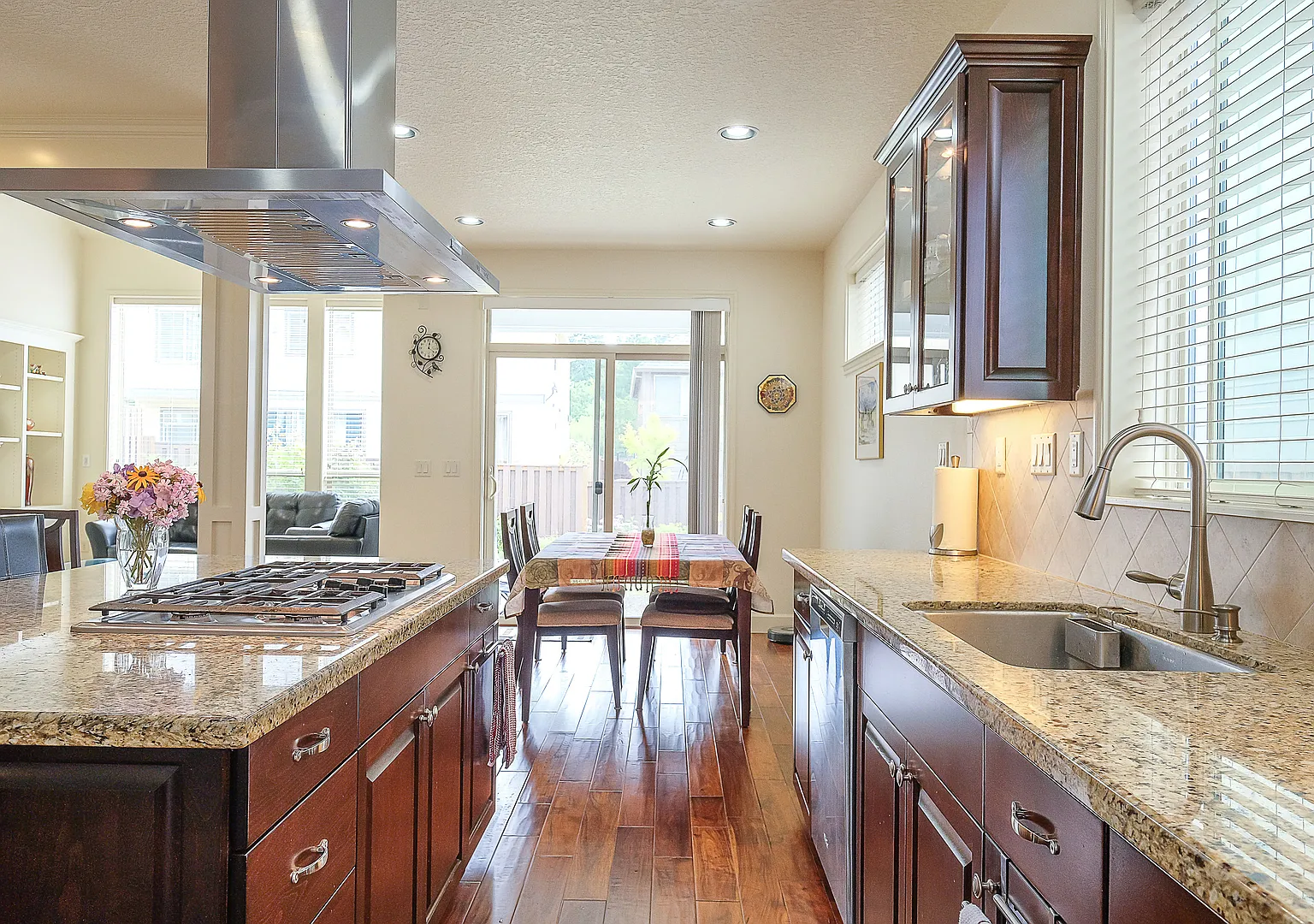 Beautiful 4BD* 3 BA* Single Family Home Located In Arbor Oaks Community! **Included In Rent: Hi S... — Photo 3