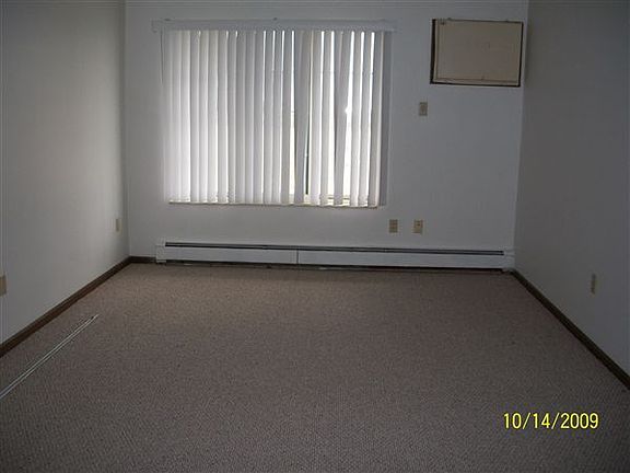 PECK APTS. BEDROOMS
