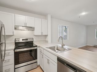 12200 SE McLoughlin Blvd APT 8-104, Portland, OR