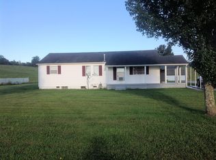 3682 Bellview Rd, Pikeville, TN 37367