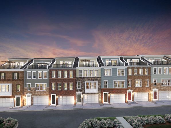 10812 Willow Ter, Fairfax, VA 22030