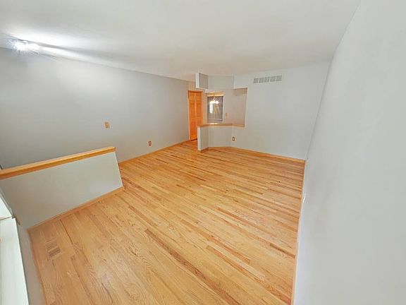 2nd image of 42237 Columbia Ct