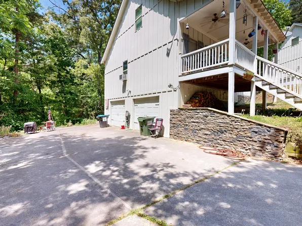 39 Sarahs Hollow Dr, Rockmart, GA 30153