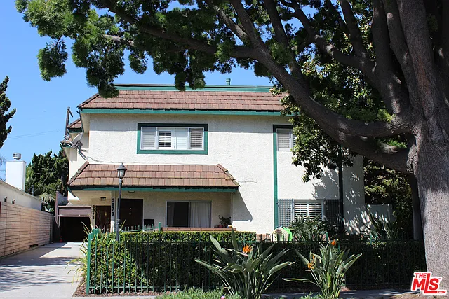 2 bed, 1.5 bath, 1300 sqft, $3,550 — Photo 1