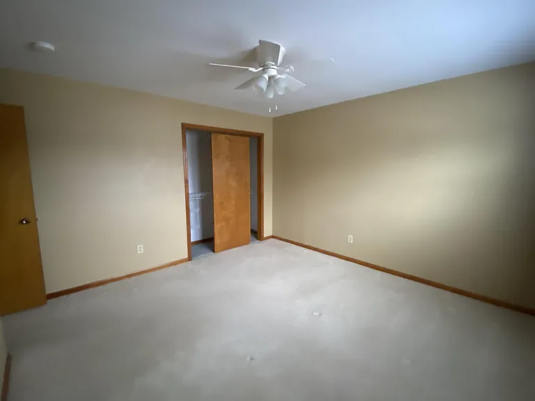 1325 W 75th Pl — Photo 9