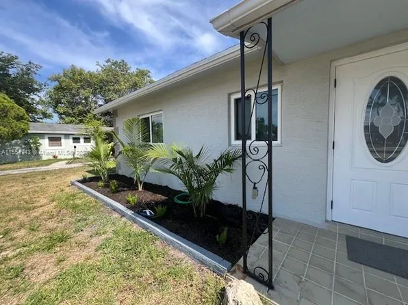 6604 Boulevard Of Champions, North Lauderdale, FL 33068