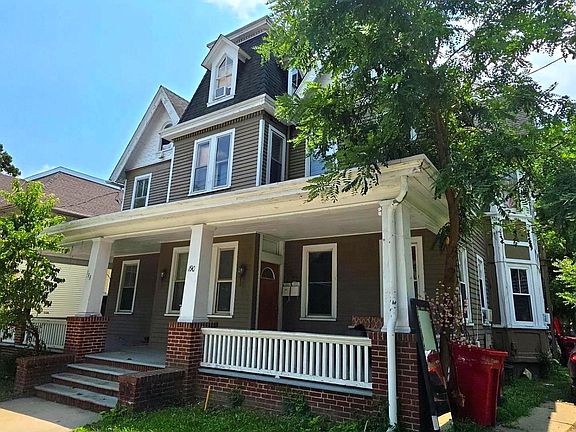 3rd image of 188 W Commerce St #190