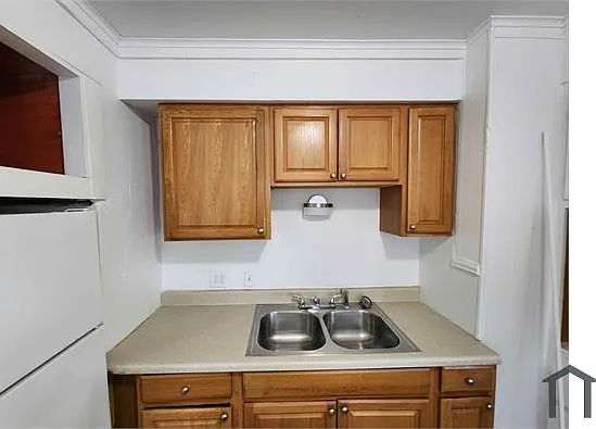711 Washtenaw Rd #1 — Photo 5