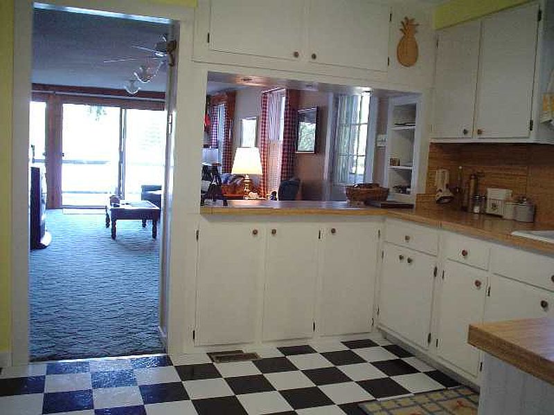 3rd image of 1542 HEMLOCKS Lane