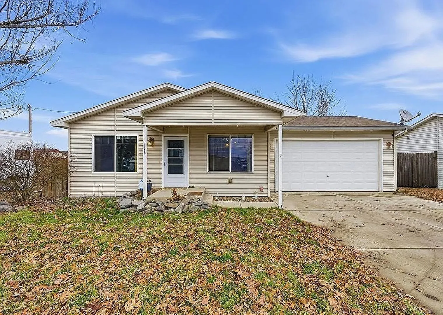 Charming 3 Bed, 1 Bath House in Airway Heights! — Photo 1
