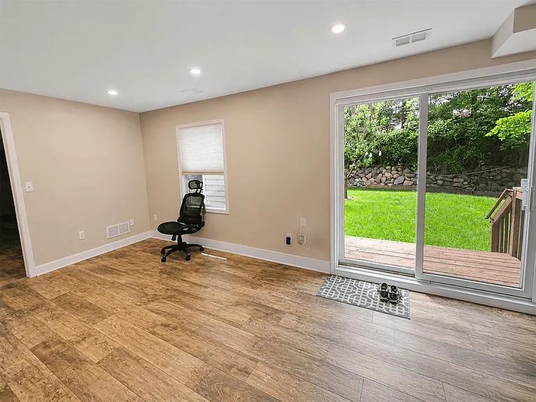2860 Ember Way — Photo 18