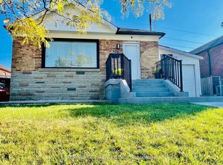 101 Flora Dr, Toronto, ON M1P1A7