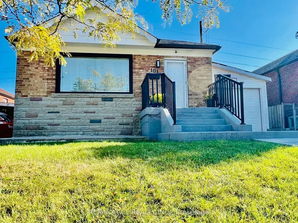 101 Flora Dr, Toronto, ON M1P 1A7
