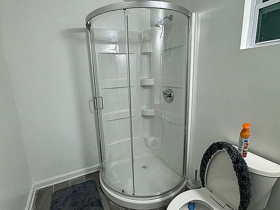 Full Bathroom in pool house 