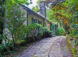 300 Satulah Rd, Highlands, NC 28741