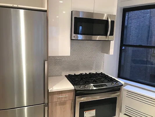 Rented by Beekman Street Realty | media 2