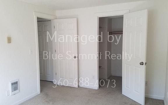 2nd image of 1106 Creekwood Ct SE APT B