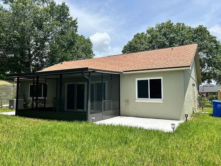 1072 Beckstrom Dr — Photo 16