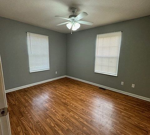 5th image of 287 W Watt St