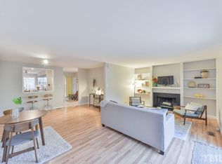 136 Ridge Trl #136, Chapel Hill, NC 27516