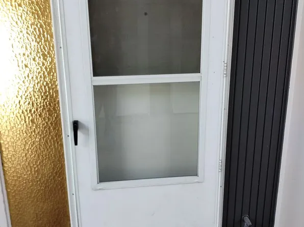 1247we, 1247 W 8th Ave #11, Eugene, OR 97402