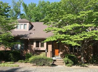 134 Essex Dr, Chapel Hill, NC 27514