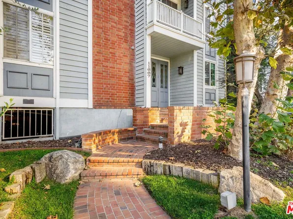 11667 Gorham Ave APT 103, Los Angeles, CA 90049