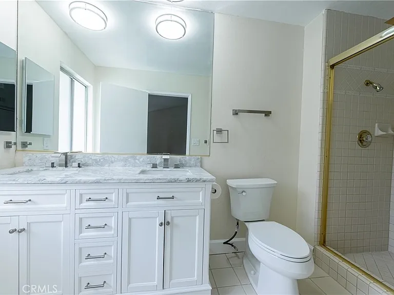 24221 Hatteras St — Photo 28