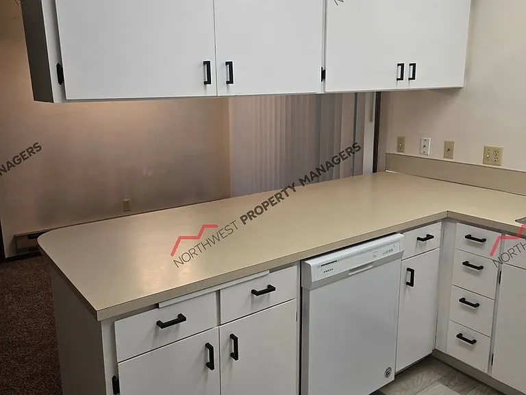 168 Chilvers Rd #P — Photo 6