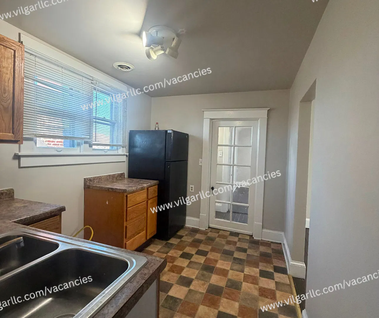 1126 Rutledge St. — Photo 3