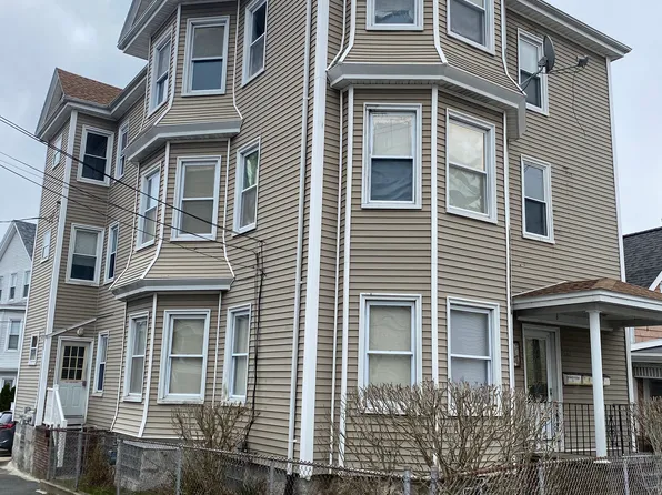 530 Bolton St #3, New Bedford, MA 02740