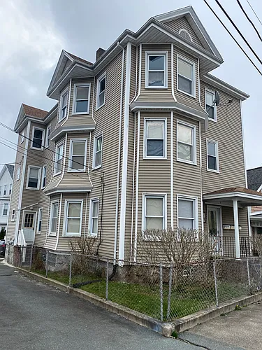 530 Bolton St #3 Photo 1