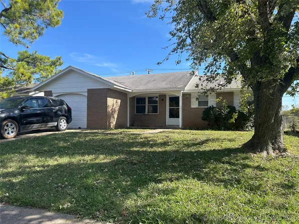 139 S 169th Ave E, Tulsa, OK 74108